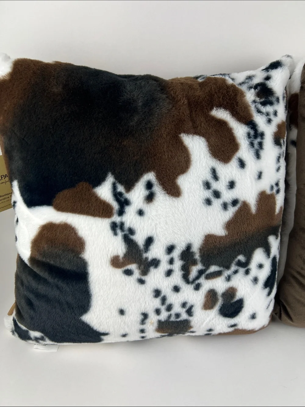 Bearpaw Cow Print Faux Fur Throw Pillows Brown Black White Set of 2 NEW